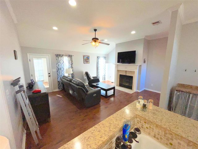 500 Moonlight Trail, Stephenville, TX 76401