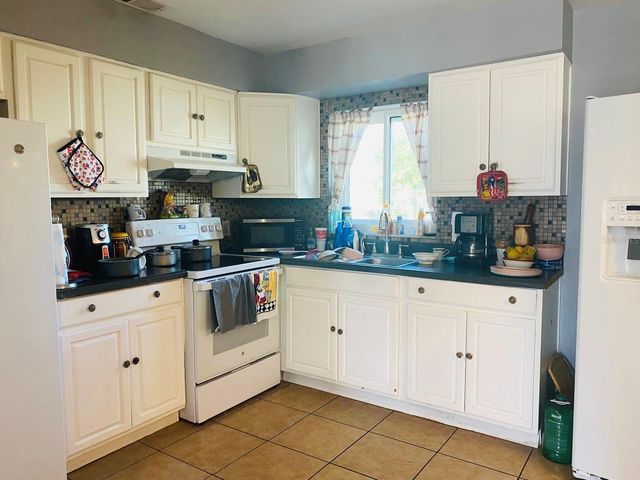 2337 LAURA STREET, Lake Wales, FL 33898