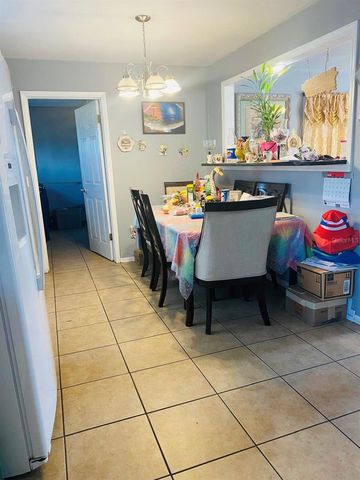 2337 LAURA STREET, Lake Wales, FL 33898