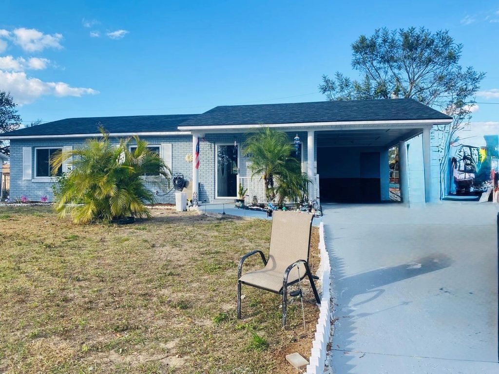 2337 LAURA STREET, Lake Wales, FL 33898