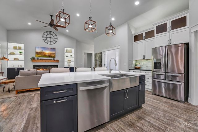 1937 Tamarack Loop, Twin Falls, ID 83301