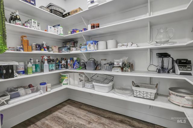 1937 Tamarack Loop, Twin Falls, ID 83301