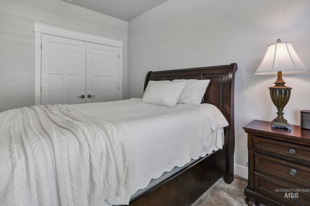 1937 Tamarack Loop, Twin Falls, ID 83301