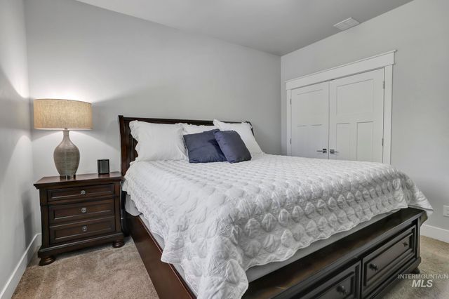 1937 Tamarack Loop, Twin Falls, ID 83301