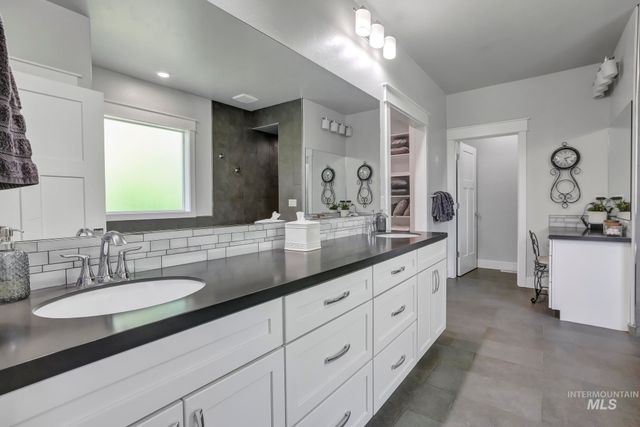 1937 Tamarack Loop, Twin Falls, ID 83301