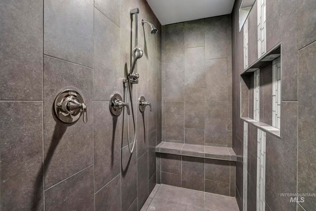 1937 Tamarack Loop, Twin Falls, ID 83301