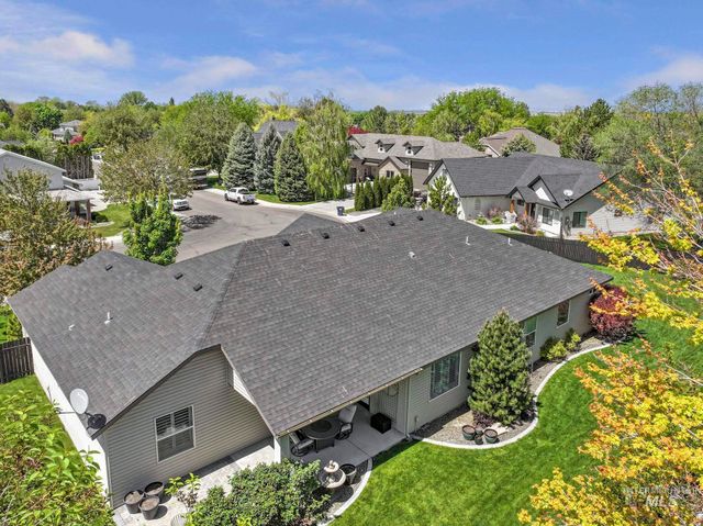1937 Tamarack Loop, Twin Falls, ID 83301