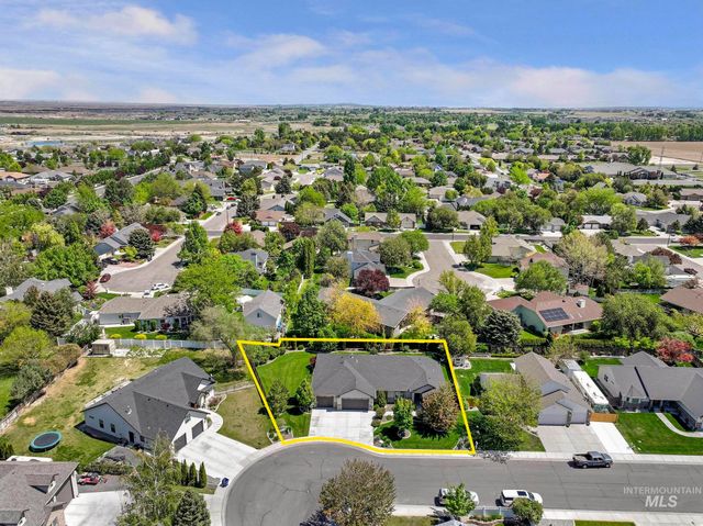 1937 Tamarack Loop, Twin Falls, ID 83301