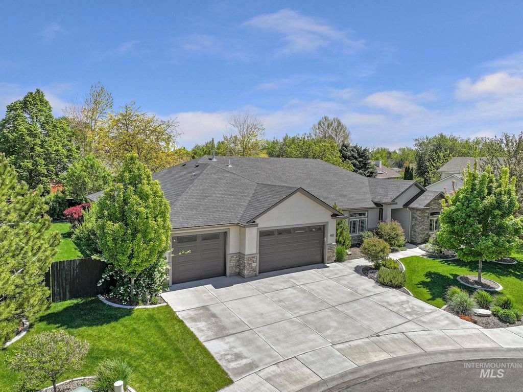 1937 Tamarack Loop, Twin Falls, ID 83301