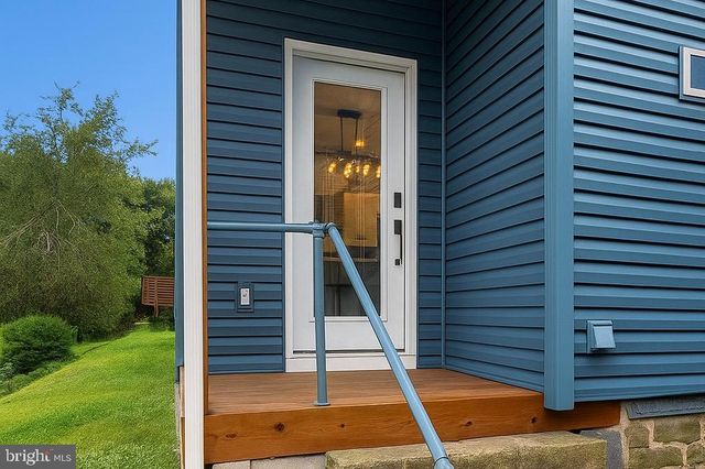 25 S MANN AVE, Yeagertown, PA 17099