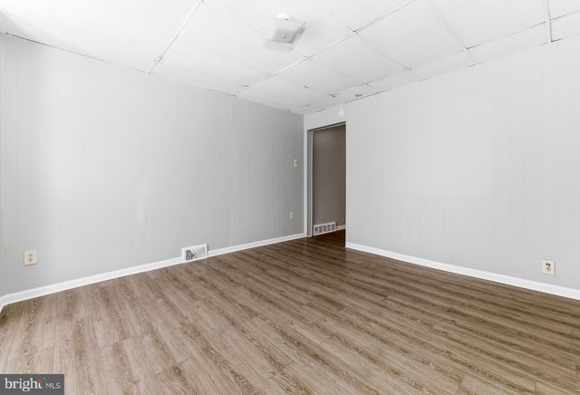 2815 WESTFIELD AVE, Camden, NJ 08105