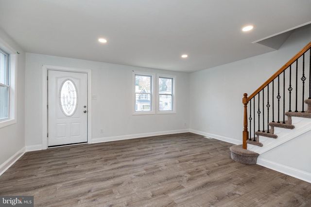 711 YEADON AVE, Lansdowne, PA 19050