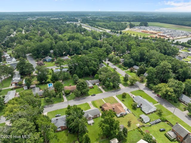 104 Briarwood Drive, Greenville, NC 27834