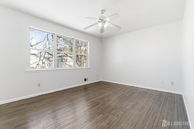 16 Rolling Brook Drive, Edison, NJ 08820