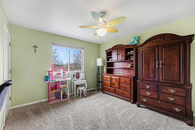 50414 Greycoat Lane, Macomb, MI 48044