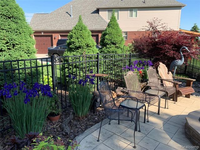 50414 Greycoat Lane, Macomb, MI 48044