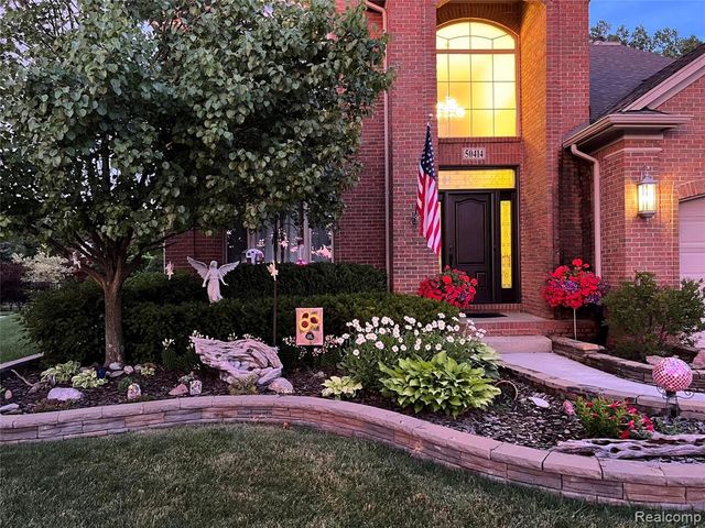 50414 Greycoat Lane, Macomb, MI 48044