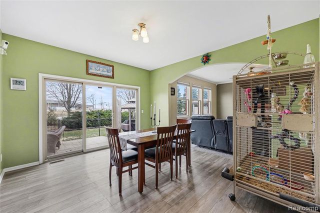 50414 Greycoat Lane, Macomb, MI 48044