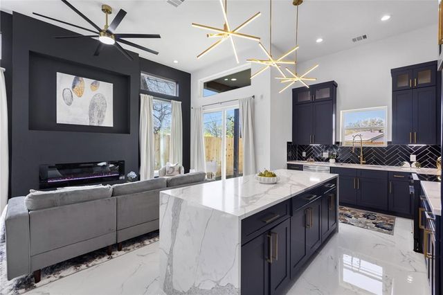 7330 St Lo Road, Houston, TX 77033