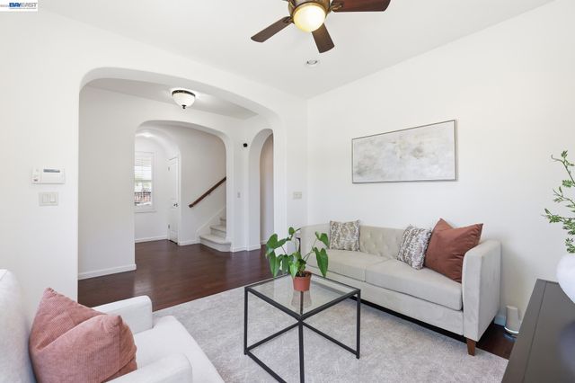 3294 Griffon St, Danville, CA 94506