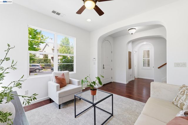 3294 Griffon St, Danville, CA 94506