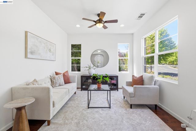 3294 Griffon St, Danville, CA 94506