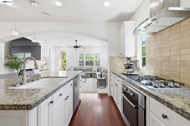 3294 Griffon St, Danville, CA 94506
