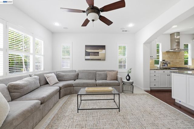 3294 Griffon St, Danville, CA 94506