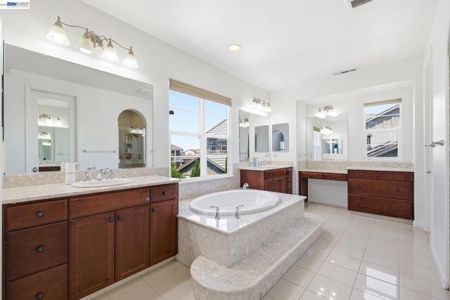 3294 Griffon St, Danville, CA 94506