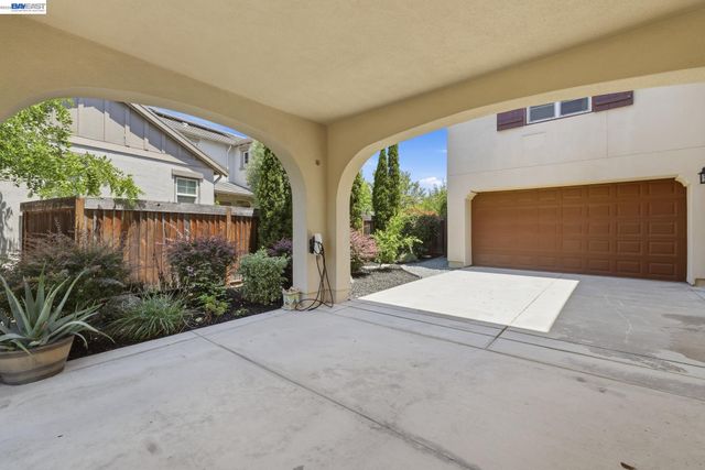 3294 Griffon St, Danville, CA 94506