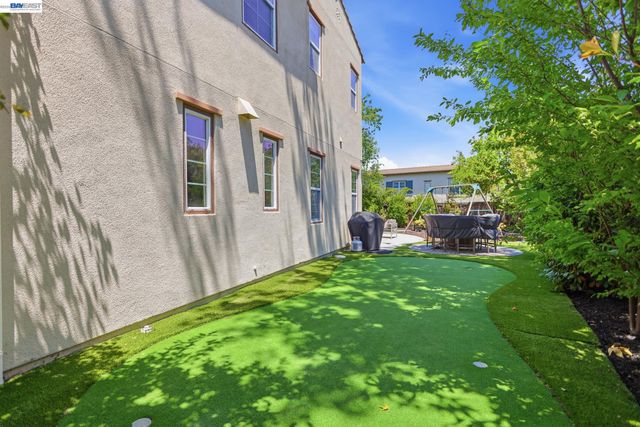 3294 Griffon St, Danville, CA 94506