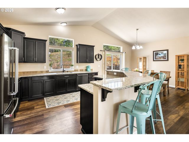 1452 LACOCK KELCHNER Rd, Underwood, WA 98651