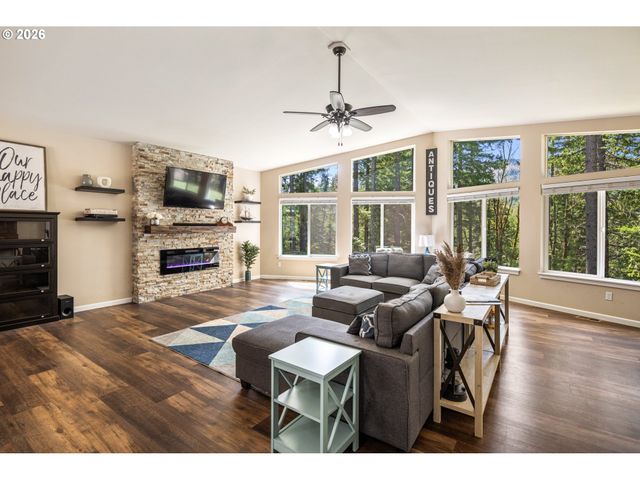 1452 LACOCK KELCHNER Rd, Underwood, WA 98651