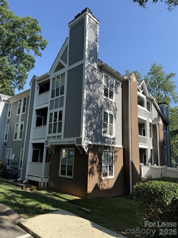 2516 Cranbrook Lane 11, Charlotte, NC 28207