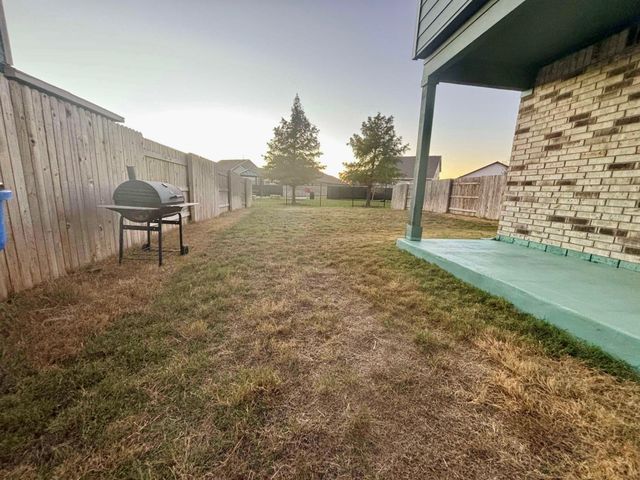 176 Andross LN, Bastrop, TX 78602