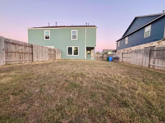 176 Andross LN, Bastrop, TX 78602