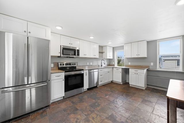 1908 S 18th St, South Side, PA 15203