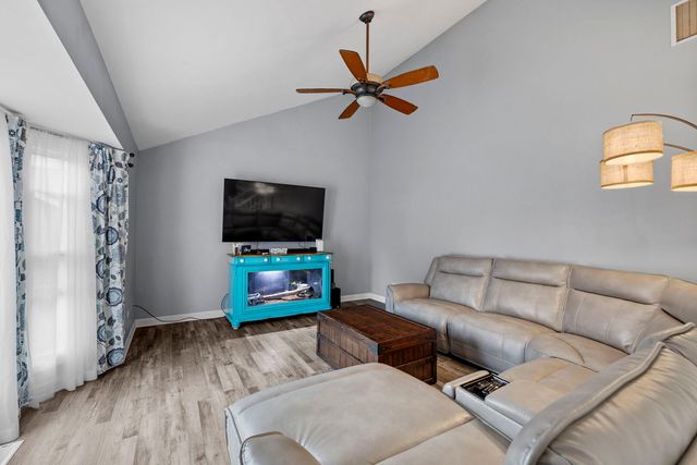 3806 Brenton Drive, Joliet, IL 60431