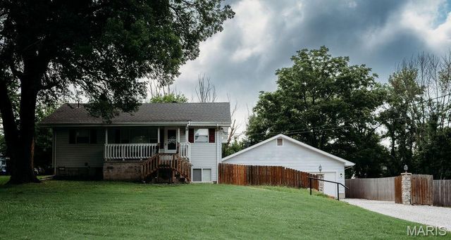 47 Lillian Drive, St Charles, MO 63304