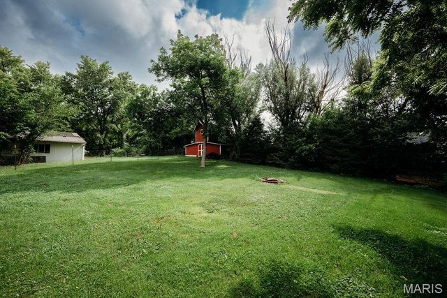 47 Lillian Drive, St Charles, MO 63304