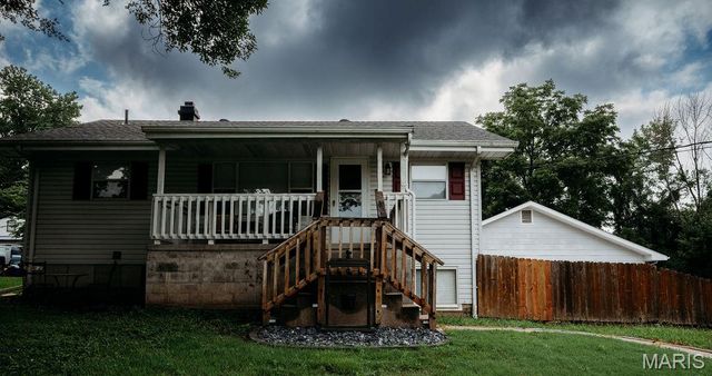 47 Lillian Drive, St Charles, MO 63304
