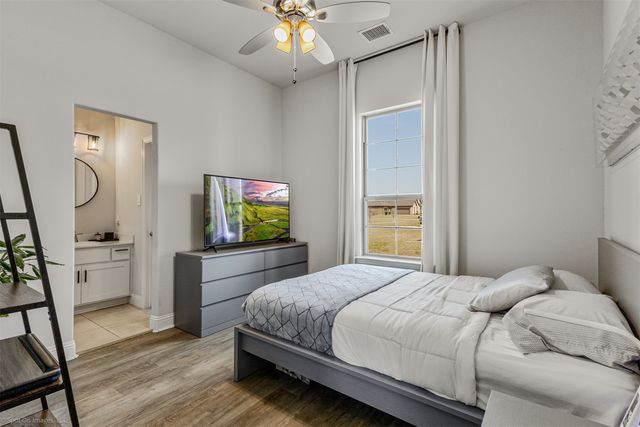 6513 Earley, Mesquite, TX 75126