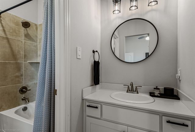 6513 Earley, Mesquite, TX 75126