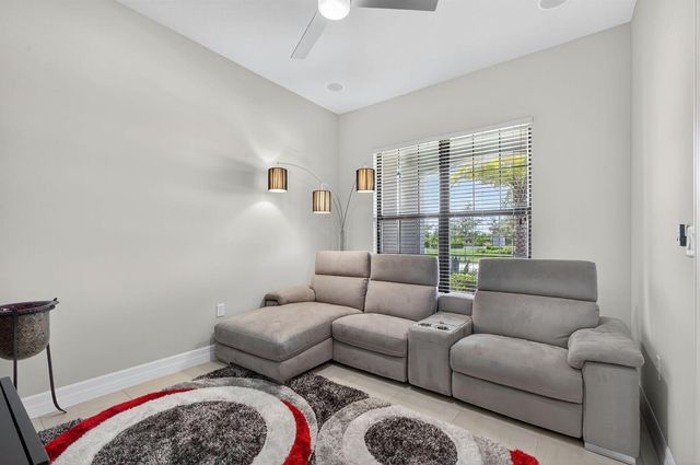 9218 Balsamo Drive, Palm Beach Gardens, FL 33412