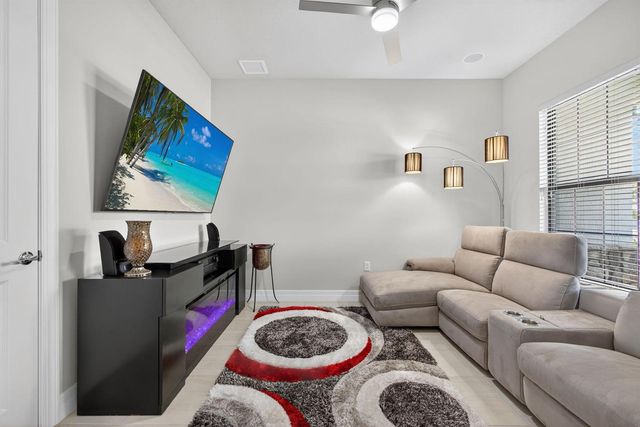 9218 Balsamo Drive, Palm Beach Gardens, FL 33412