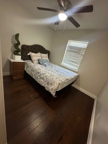 1010 Kings Row, Mckinney, TX 75069