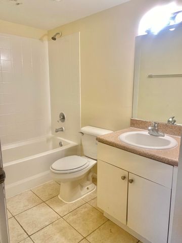 1200 LAKE VICTORIA Drive C, West Palm Beach, FL 33411