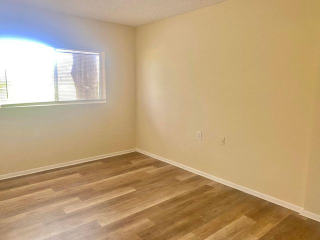 1200 LAKE VICTORIA Drive C, West Palm Beach, FL 33411