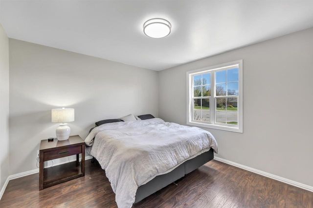 915 NIGHTINGALE COURT, Pulaski, WI 54162
