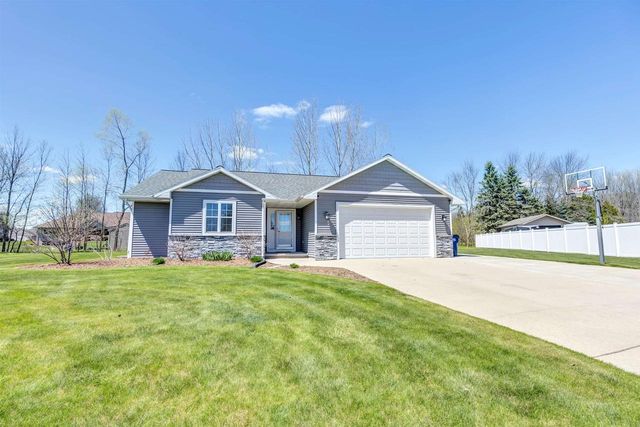 915 NIGHTINGALE COURT, Pulaski, WI 54162
